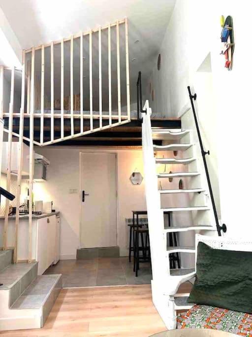 Jolie Mini Maison Lovely Tiny House Vitry-sur-Seine Buitenkant foto
