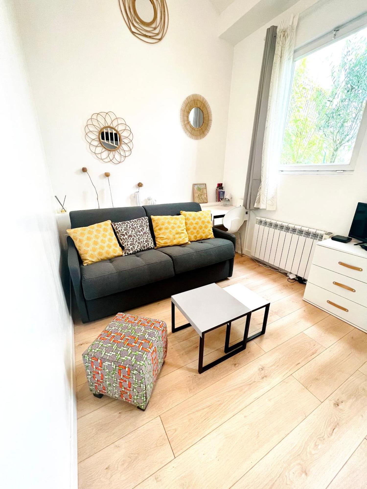 Jolie Mini Maison Lovely Tiny House Vitry-sur-Seine Buitenkant foto